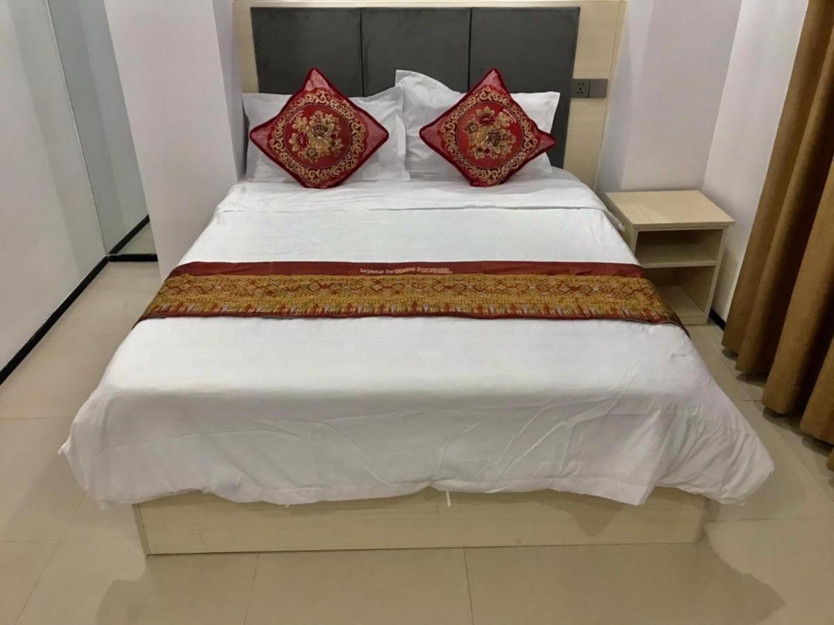 梦之南win酒店 Win Hotel Cafe & Spa Wientian Zewnętrze zdjęcie