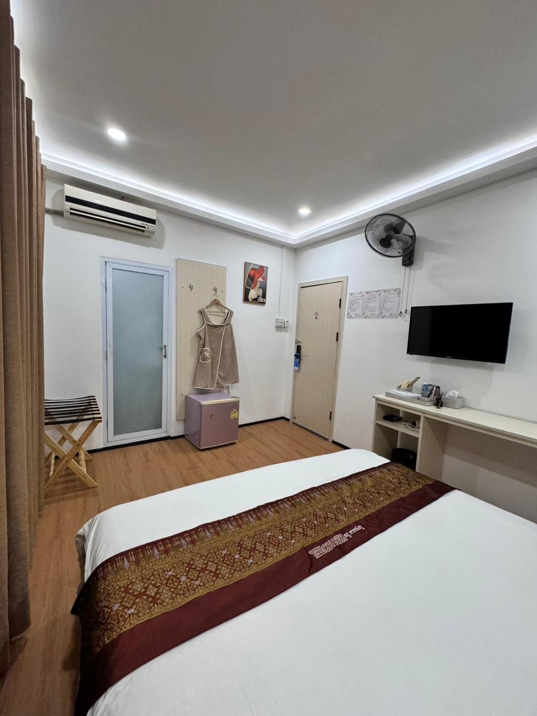 梦之南win酒店 Win Hotel Cafe & Spa Wientian Zewnętrze zdjęcie